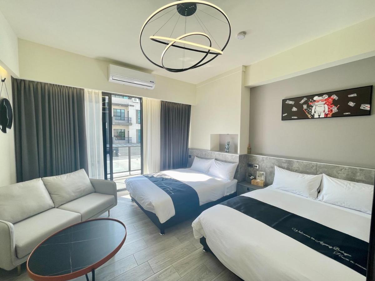 Six Seasons Inn - Qian He Tainan Buitenkant foto