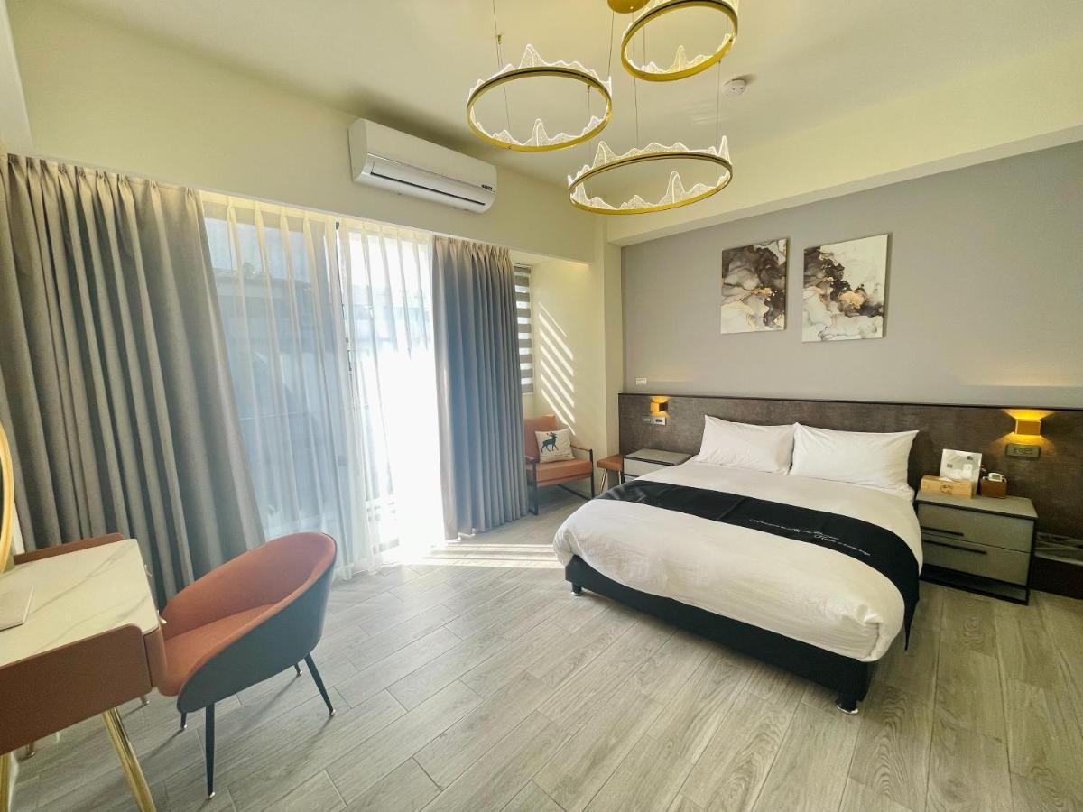 Six Seasons Inn - Qian He Tainan Buitenkant foto