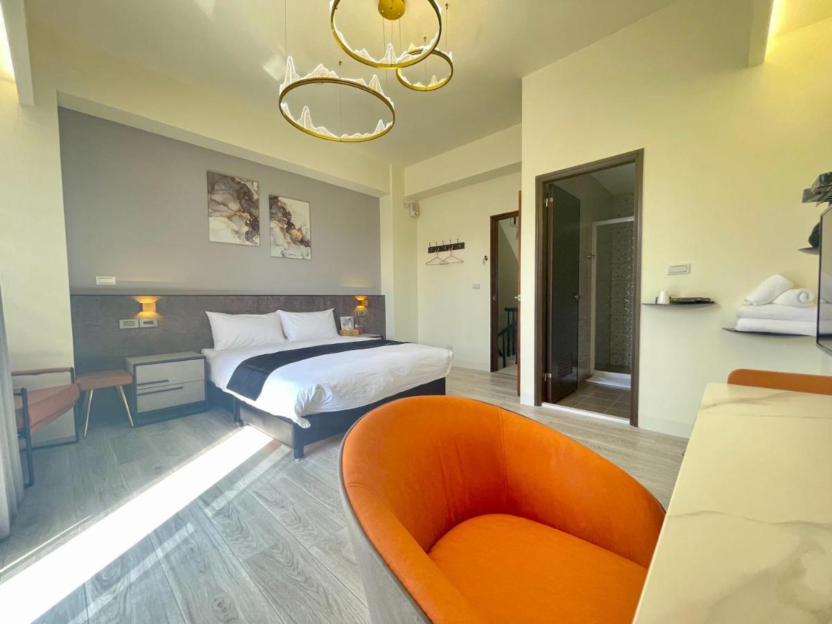 Six Seasons Inn - Qian He Tainan Buitenkant foto