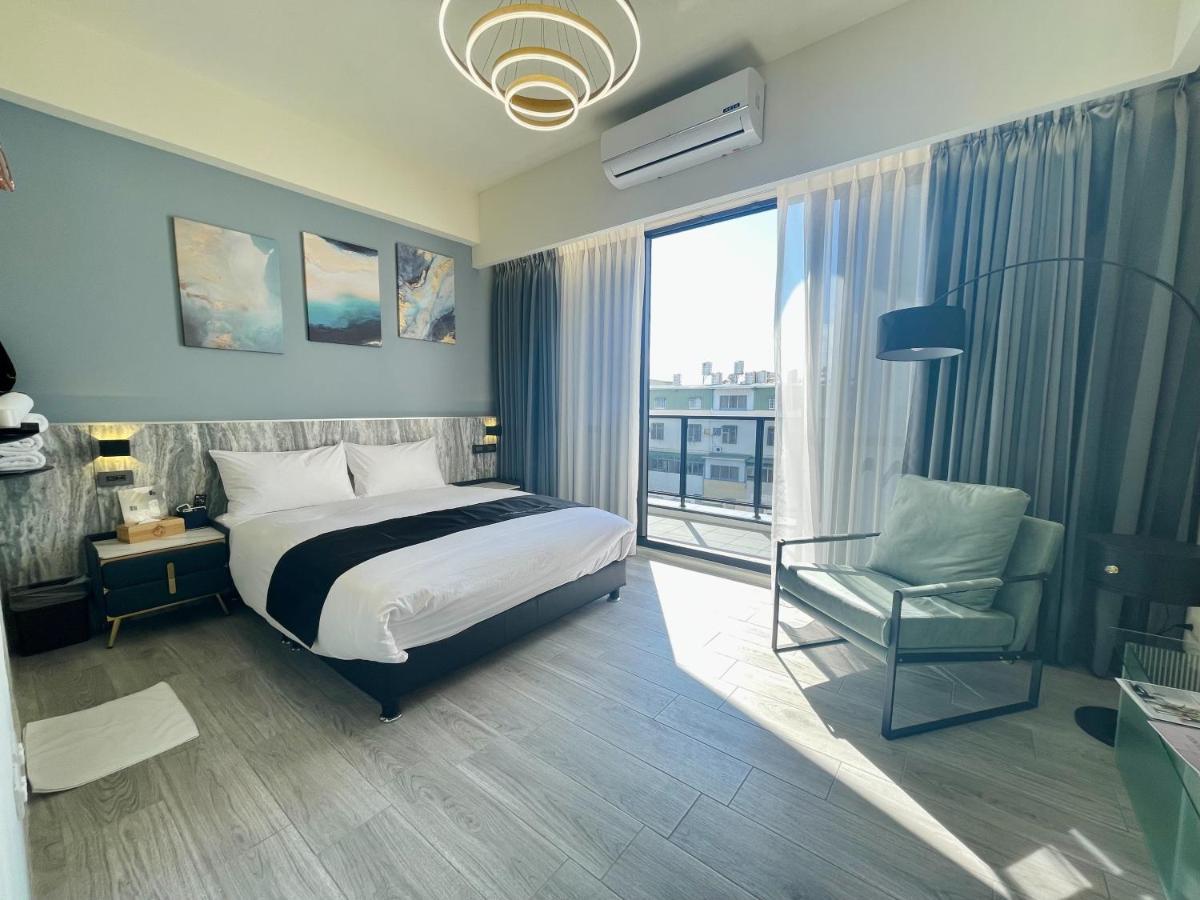 Six Seasons Inn - Qian He Tainan Buitenkant foto