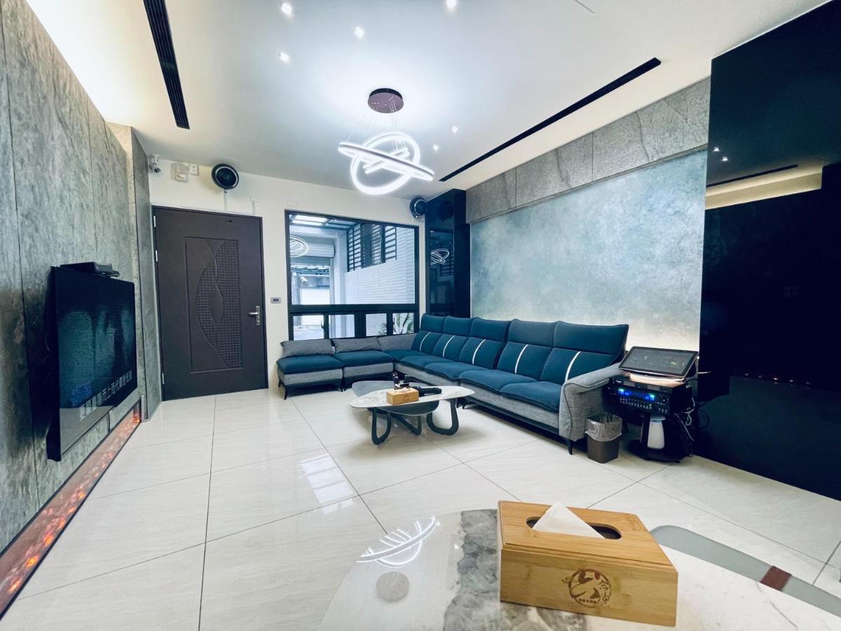 Six Seasons Inn - Qian He Tainan Buitenkant foto